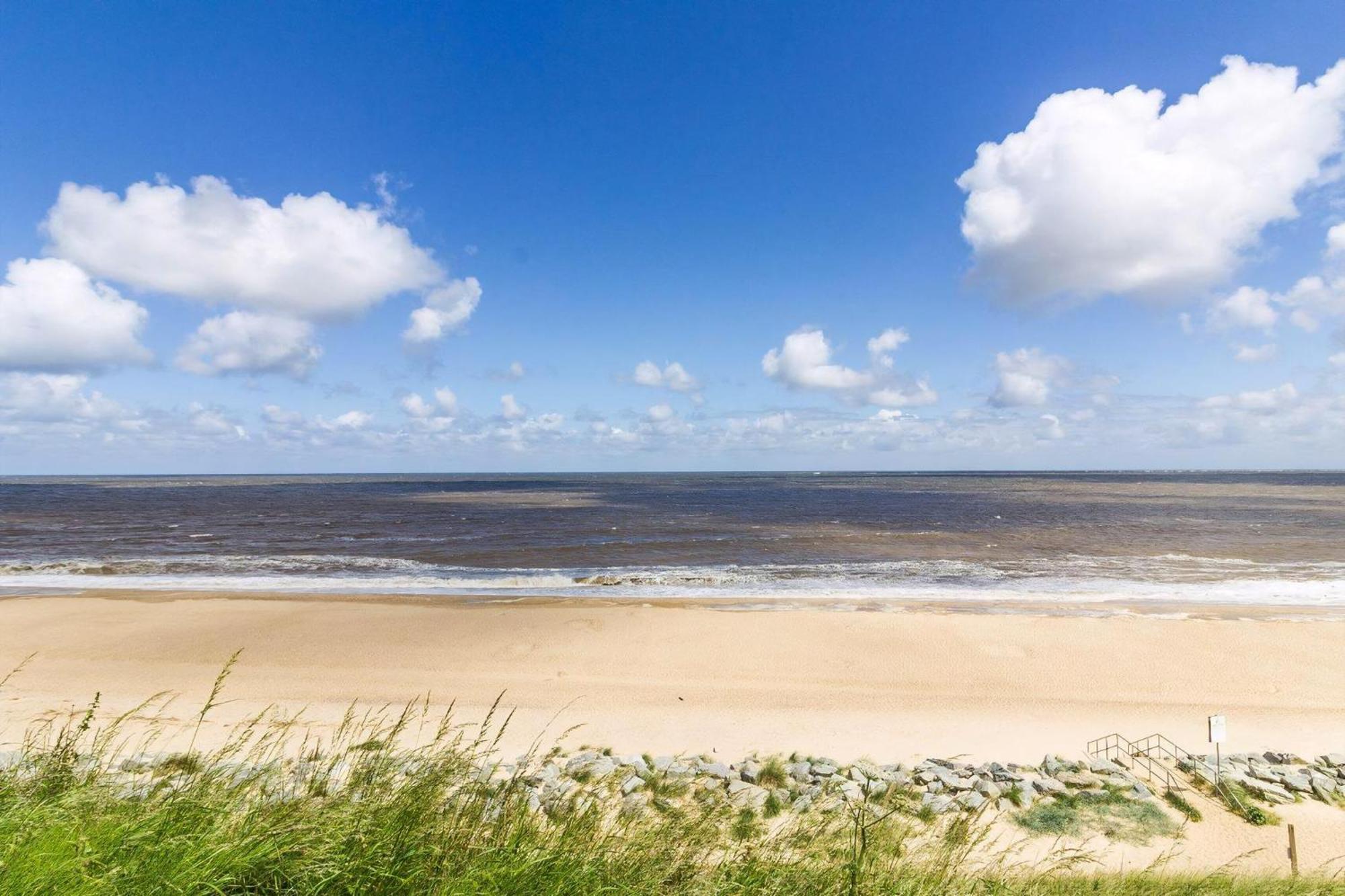 Campsite Caravan By The Sea At California Cliffs In Norfolk Ref 50014b Great Yarmouth